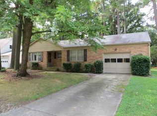 17 Berkeley Pl, Newport News, VA 23608