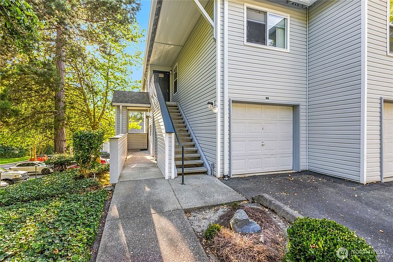 2nd image of 33020 10th Avenue SW #N201