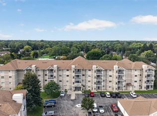 1655 Grand Marais Rd W #308, Windsor, ON N9E4W4