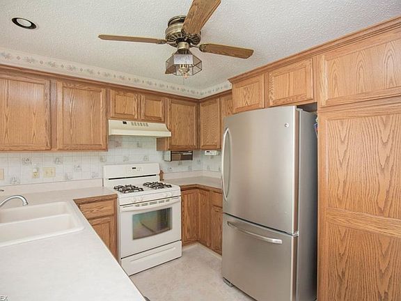 2nd image of 820 Southwestern Run Unit 44