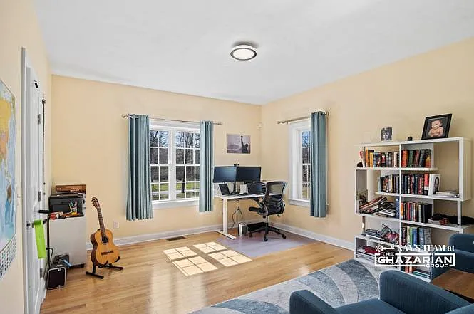 250 Willow St — Photo 15