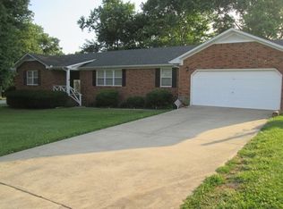 180 Circle Dr, Russellville, KY 42276