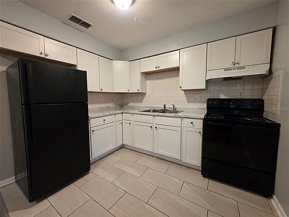 5th image of 5035 Jammes Rd