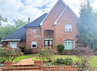 9 Fernwood St, Gretna, LA 70056