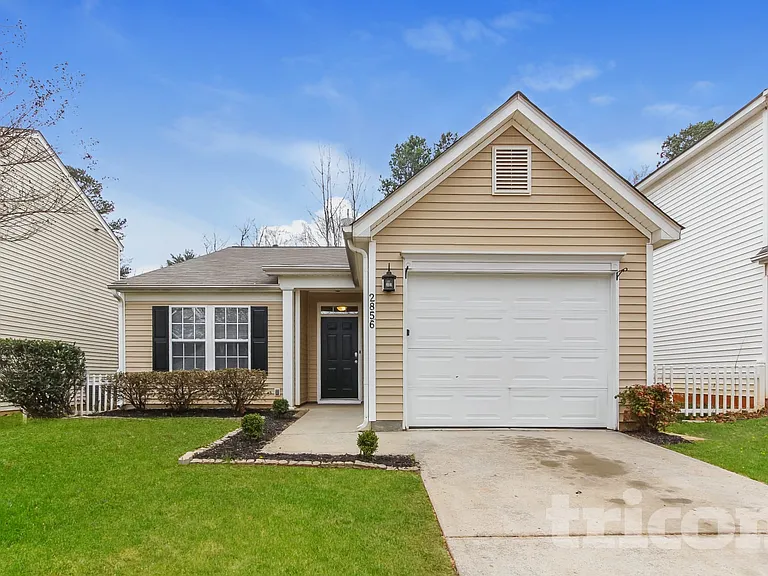 2856 Oasis Ln — Photo 1