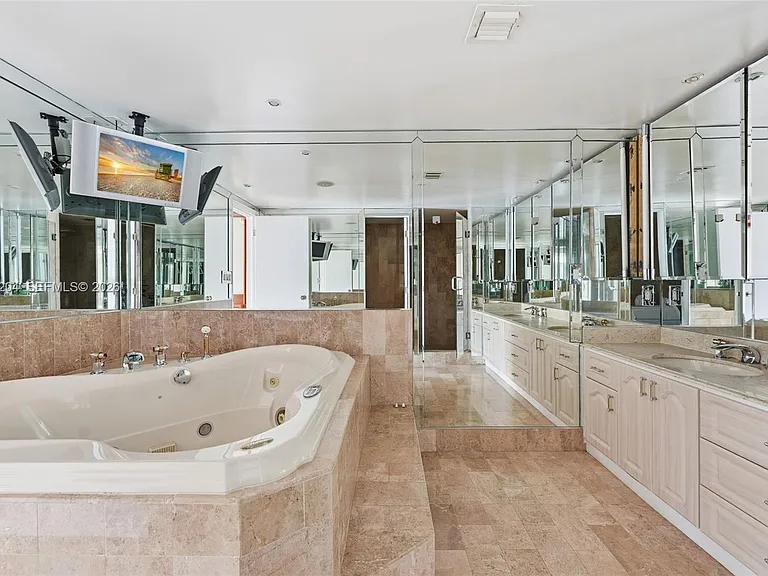 3 Grove Isle Dr #C605 — Photo 15