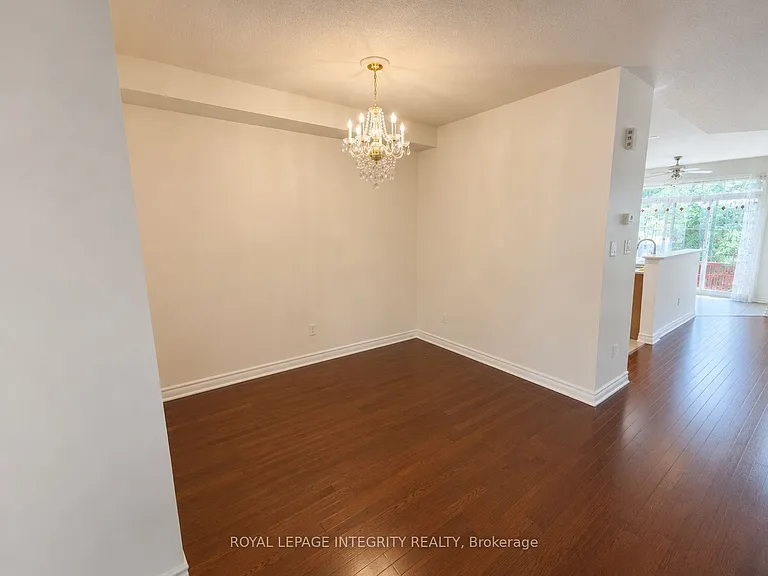 106 Hornchurch Ln — Photo 3