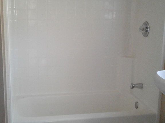 5th image of 181 Forest Cir