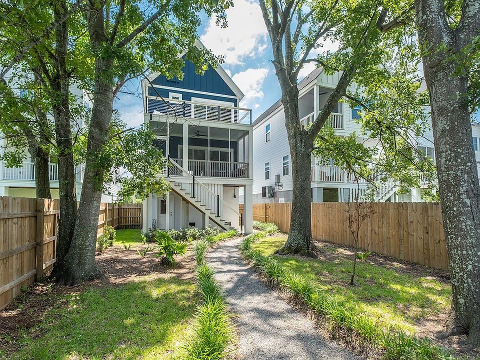1st image of 4451 Oakwood Ave