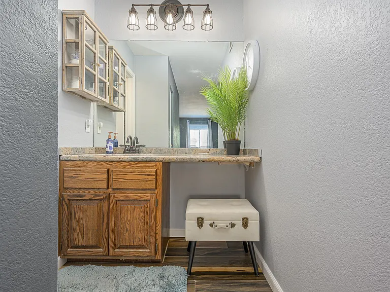Ensuite bathroom vanity