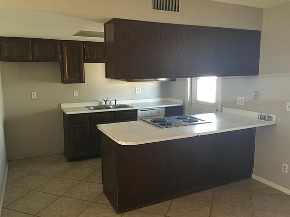 5th image of 3010 W Holly St APT B