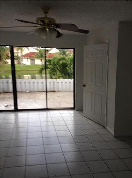 2nd image of 2107 San Remo Cir