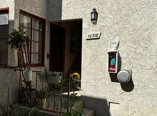 10718 Camarillo St, North Hollywood, CA 91602