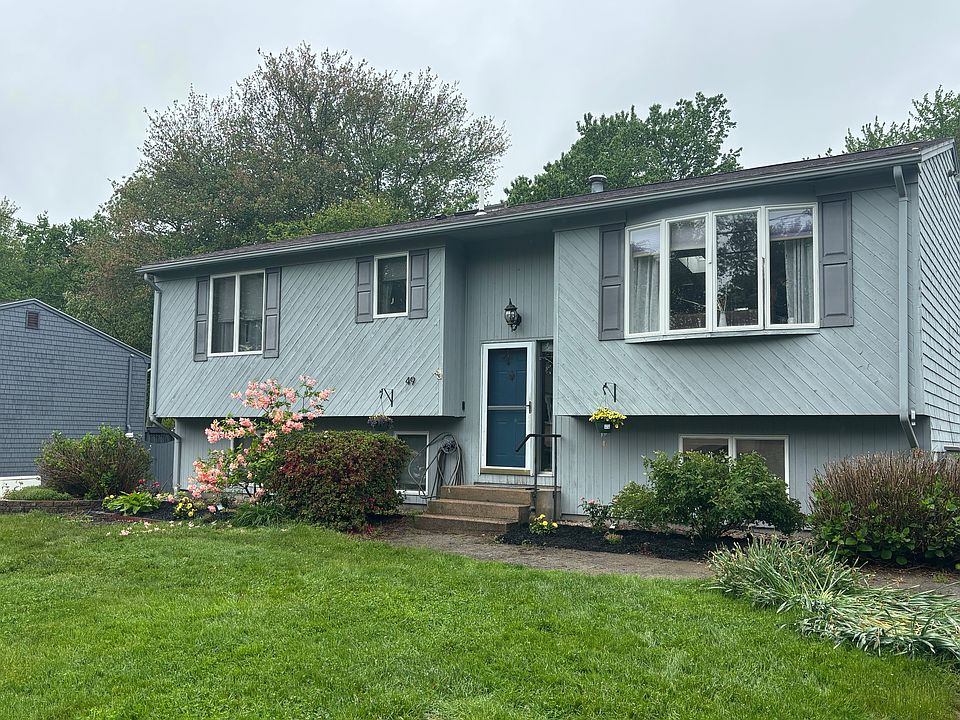 1st image of 49 Montauk Rd