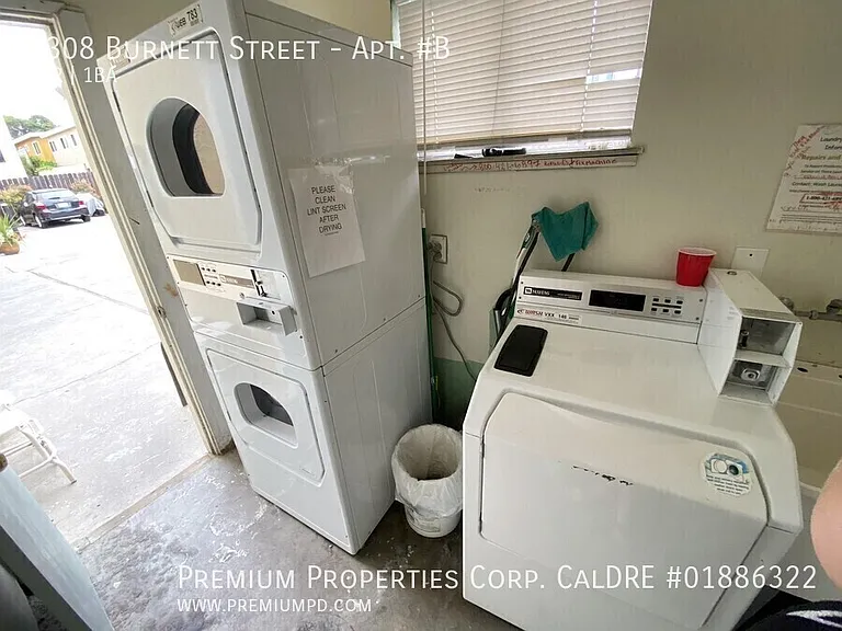 1308 Burnett St #B — Photo 16