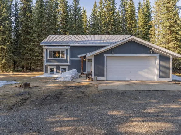 2531 Clydesdale Dr, North Pole, AK 99705