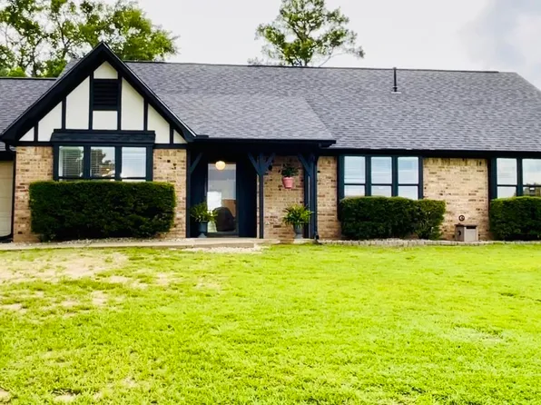 101 Branch St, Pittsburg, TX 75686