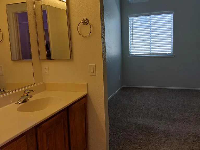 1019 Dornajo Way #220 — Photo 29