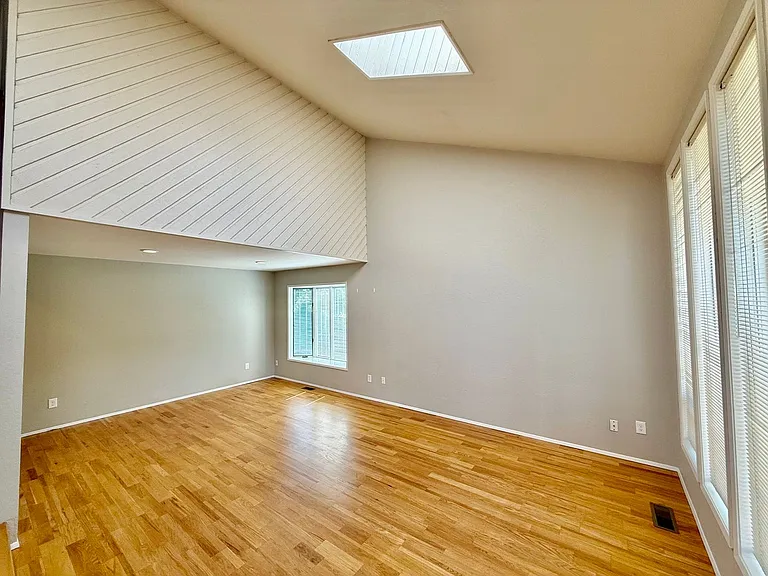5518 151st Pl SW — Photo 5