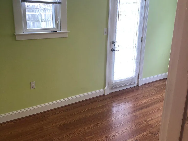 553 Lilly Ave — Photo 18