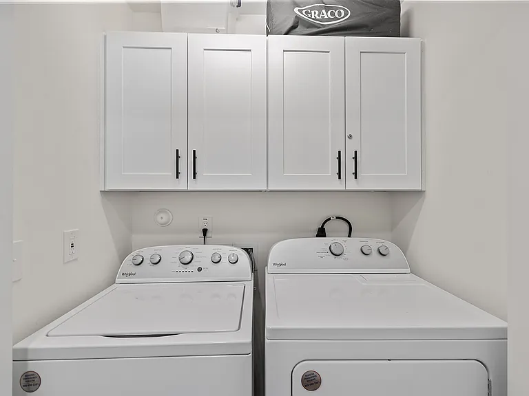 2207B Otis St — Photo 10