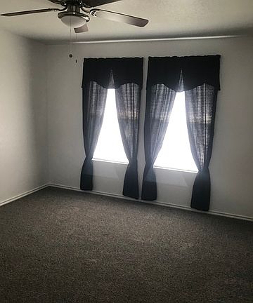 3rd image of 5803 Fort Laramie