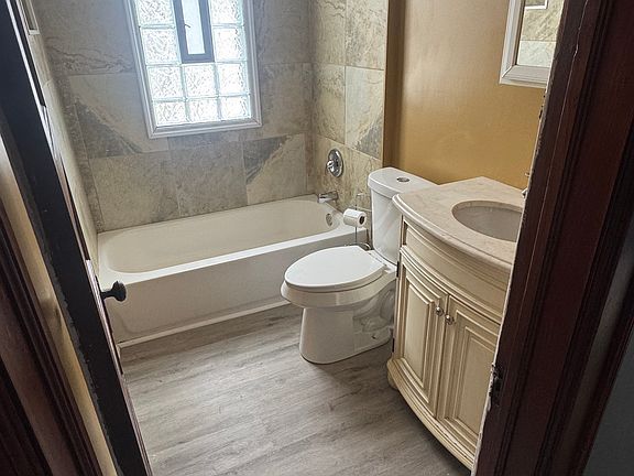 4th image of 73 Richfield Ave Floor 2