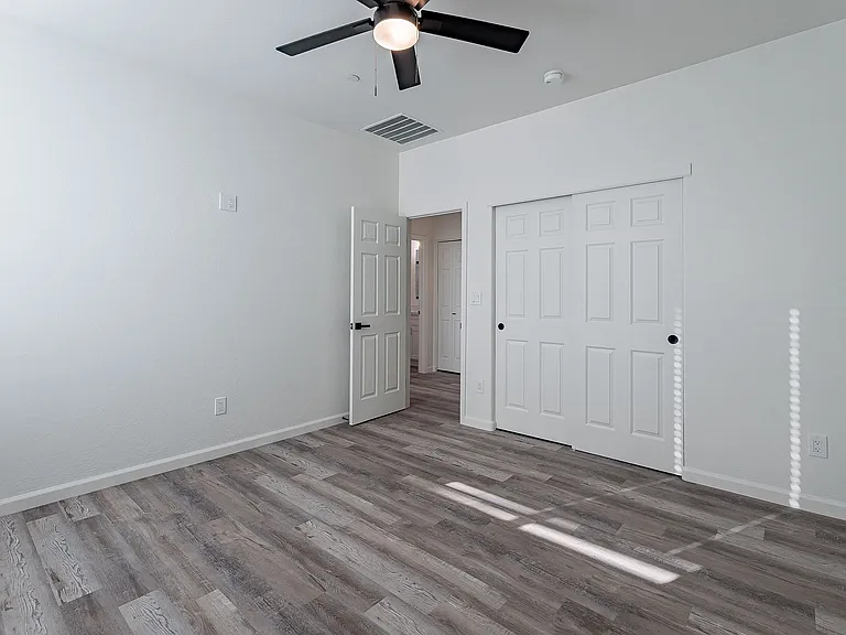55 W Thomas Ln — Photo 17