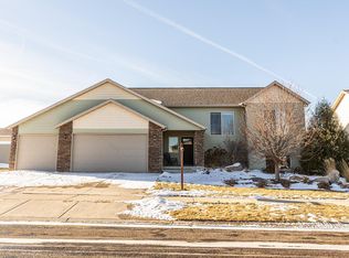 1801 Canyon Rd SW, Mandan, ND 58554