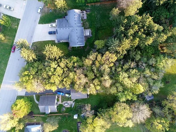 L1 Sandalwood Ct, Milton, WI 53563