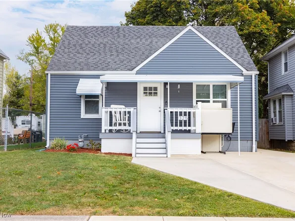 325 15th St, Elyria, OH 44035