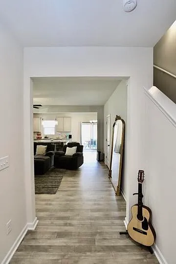 1049 Crescent Moon Loop — Photo 12