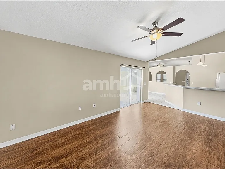 1350 Rolling River Rd — Photo 6