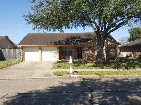 1605 N Park Side Dr, Deer Park, TX 77536