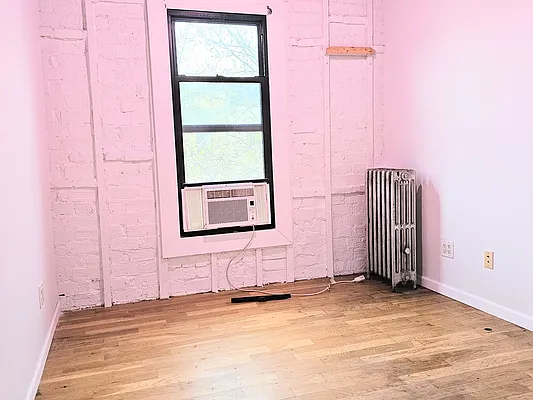 Rented by NYC REALTY GROUP 693 | media 10