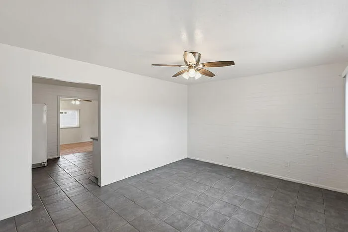 4 bed, 2.0 bath, 1008 sqft, $1,690 — Photo 4