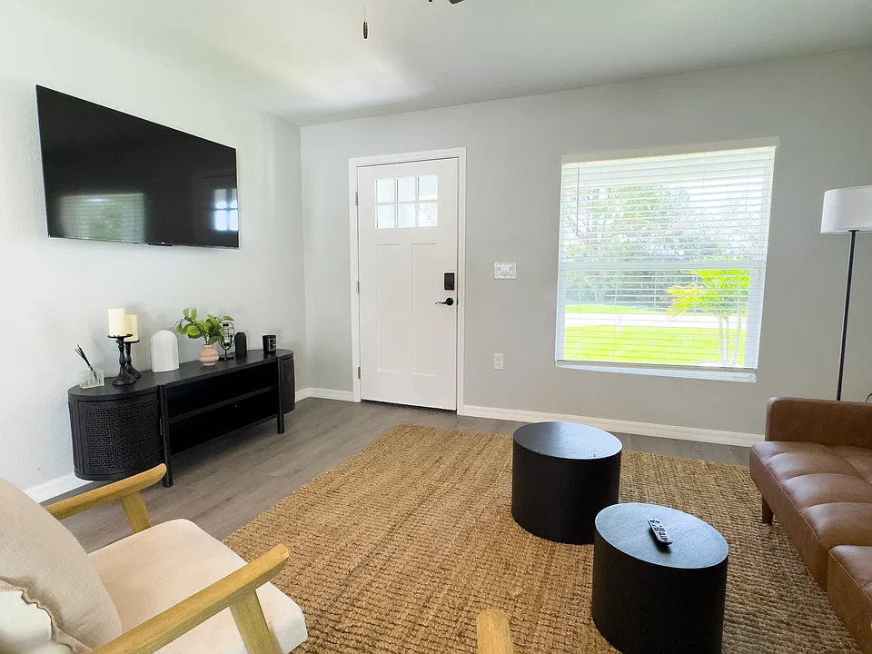6967 San Bruno Dr