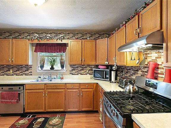4th image of 1586 Smithson Ct