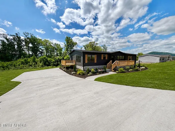 1093 Elaine Dr, Tazewell, TN 37879