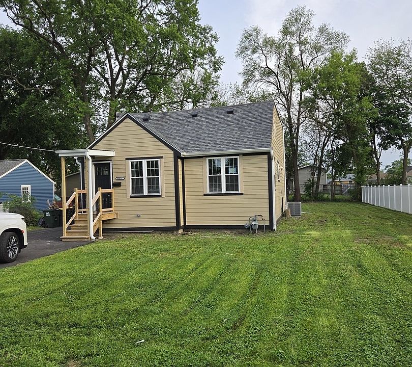 1st image of 10615 Schubert Ave