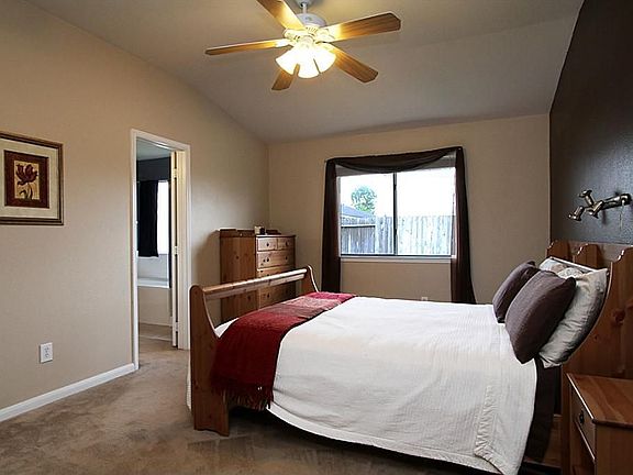 2nd image of 3302 Amber Meadow Dr