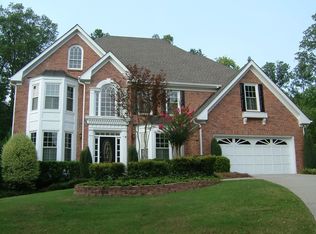 5055 Hampshire Ct, Suwanee, GA 30024