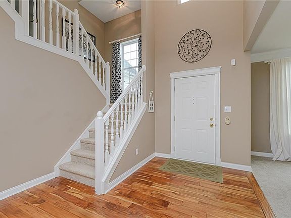 4th image of 6559 Yorkshire Cir