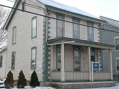 2nd image of 717 E Main St