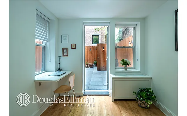 Sold by Douglas Elliman | media 20