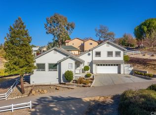 745 Walnut Dr, Paso Robles, CA 93446