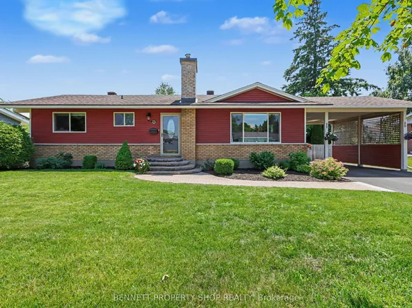 28 Majestic Dr, Ottawa, ON K2G 1C7