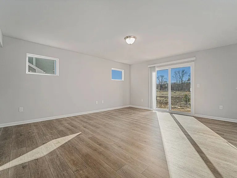 2309 Richardson Ct — Photo 12