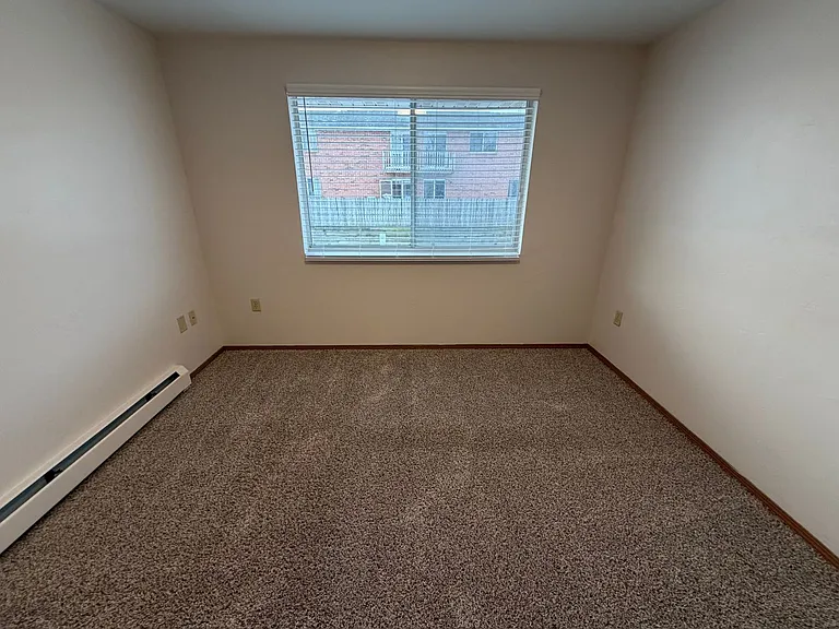 2677 Humboldt Rd — Photo 29