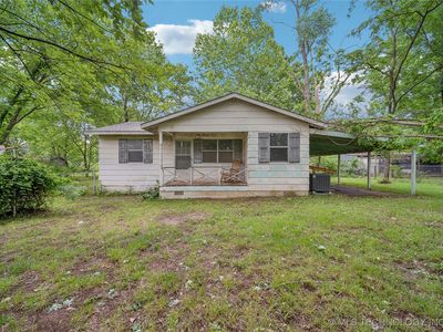 1704 N 230th Rd, Mounds, OK, 74047